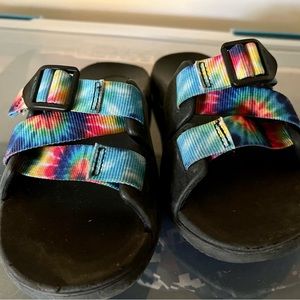 Chaco K1 kids tie-dye slides